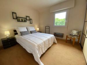 Maison avec jardin, véranda, WIFI à 400m de la mer à PERROS-GUIREC Réf - 321