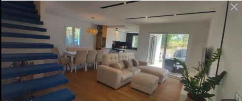 maison avec piscine