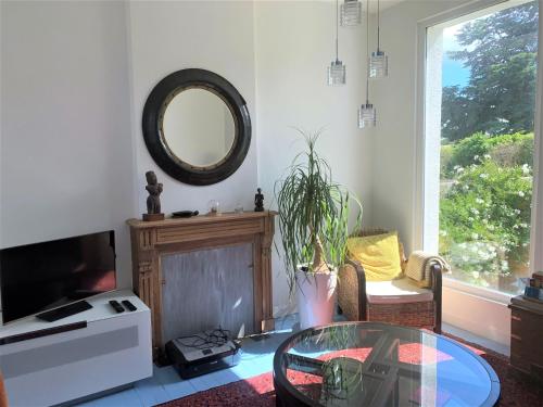 Maison avec WIFI, jardin, au centre ville de PERROS-GUIREC Réf - 933