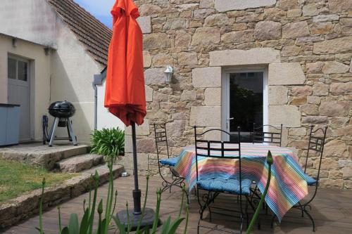 Maison bretonne avec WIFI, jardin à 200m de la plage à Ploumanac'h PERROS-GUIREC - Réf 937