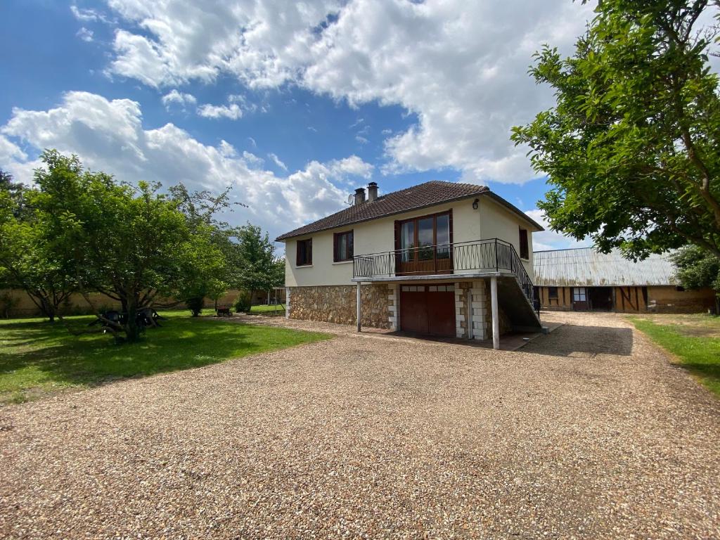 Villa Maison chaleureuse avec un grand jardin 1 Rue des Plaquets 27190 La Bonneville