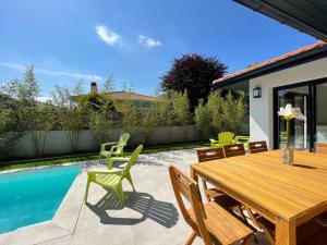 MAISON CONTEMPORAINE AVEC PISCINE - ANGLET CHIBERTA
