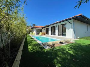 Villa MAISON CONTEMPORAINE AVEC PISCINE - ANGLET CHIBERTA 22 Route des Vignes 64600 Anglet Aquitaine