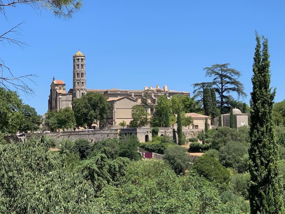 Villa Maison d’architecte, vue sublime sur Uzès 2 Rue de Gisfort 30700 Uzès