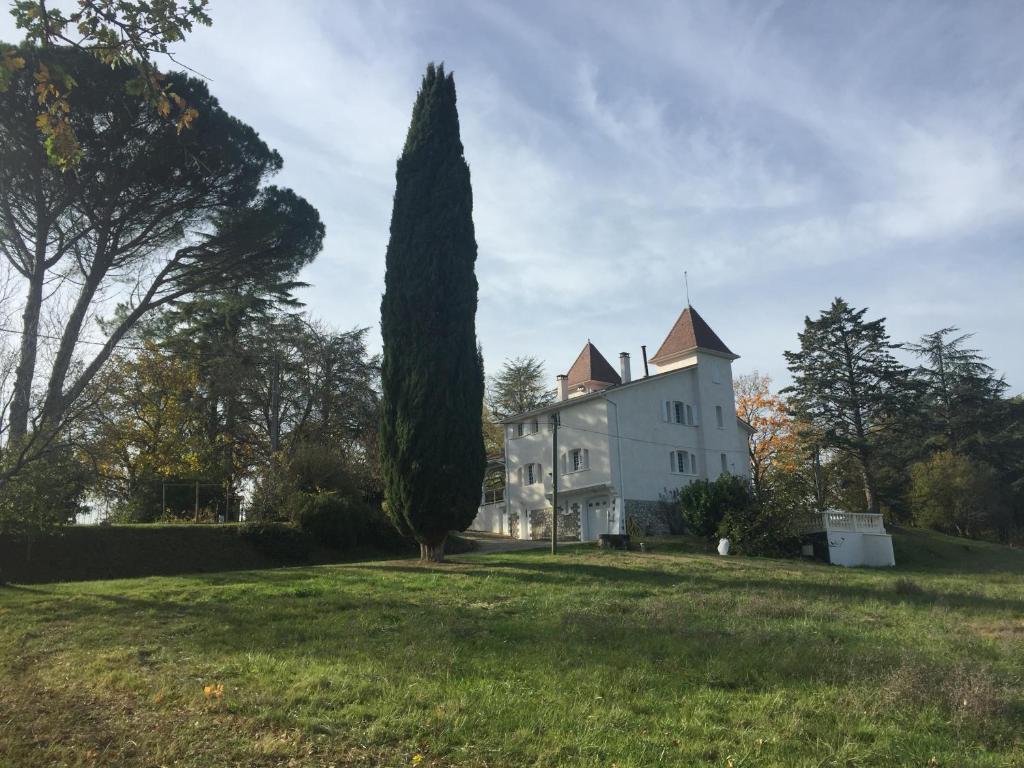 Villa Maison de Campagne Les Peyries Lieu dit les peyries 47350 Saint-Barthélémy-dʼAgenais