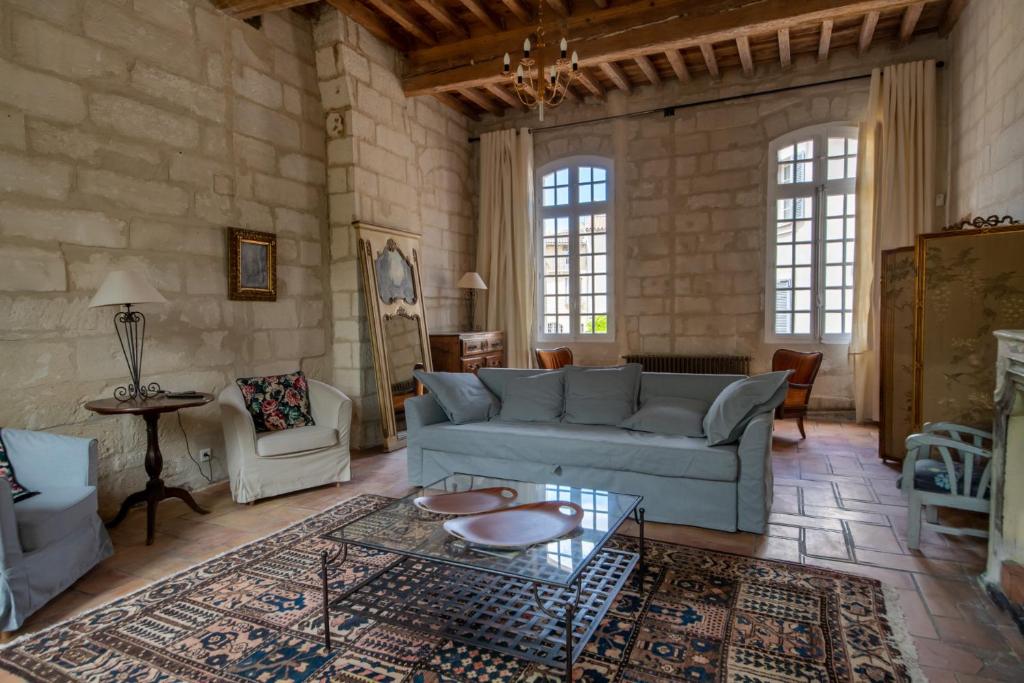 Villa Maison de charme avec patio au coeur historique 12 Rue Marcel Fabrigoule 30400 Villeneuve-lès-Avignon