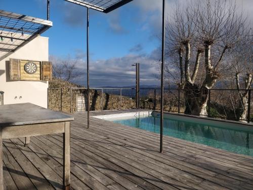 Maison de charme avec piscine chauffée