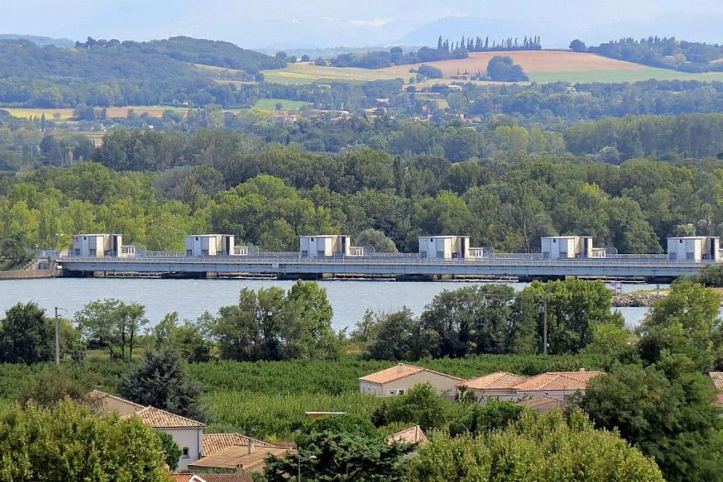 Villa Maison de Charmes au bord du Rhône, Cadre de rêve ! 5 Rue du Sergent-chef Émilien Mougin 07800 Charmes-sur-Rhône