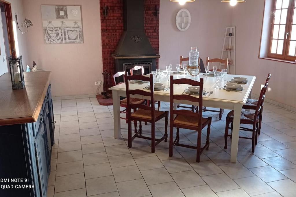 Villa Maison de ferme au calme jusqu'à 10 personnes La Régie 03230 Gannay-sur-Loire