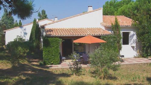 Maison de pays avec grand jardin, au calme