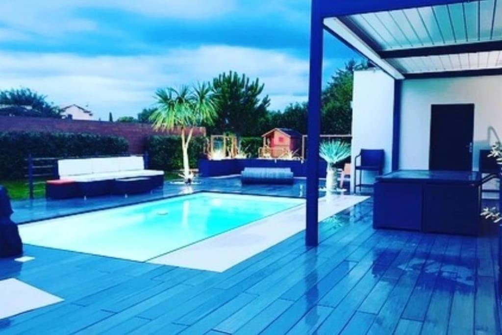 Villa Maison de vacances contemporaine avec piscine 953 Chemin de Tayolle 84270 Vedène