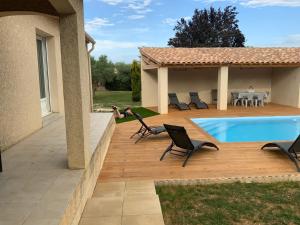 Maison de vacances10 pers piscine au calme 4 Etoiles