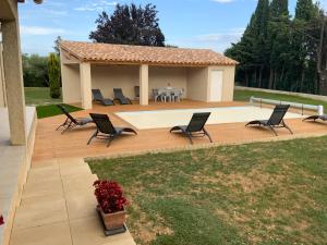 Maison de vacances10 pers piscine au calme 4 Etoiles