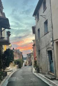 Maison de village Haut-de-Cagnes avec vue mer
