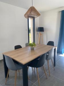 Maison Grands Espaces Calme Jardin/Bois proche 24h du Mans