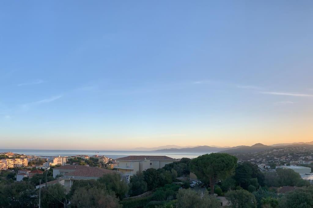 Maison Historique Hyères-Costebelle PK/WIFI