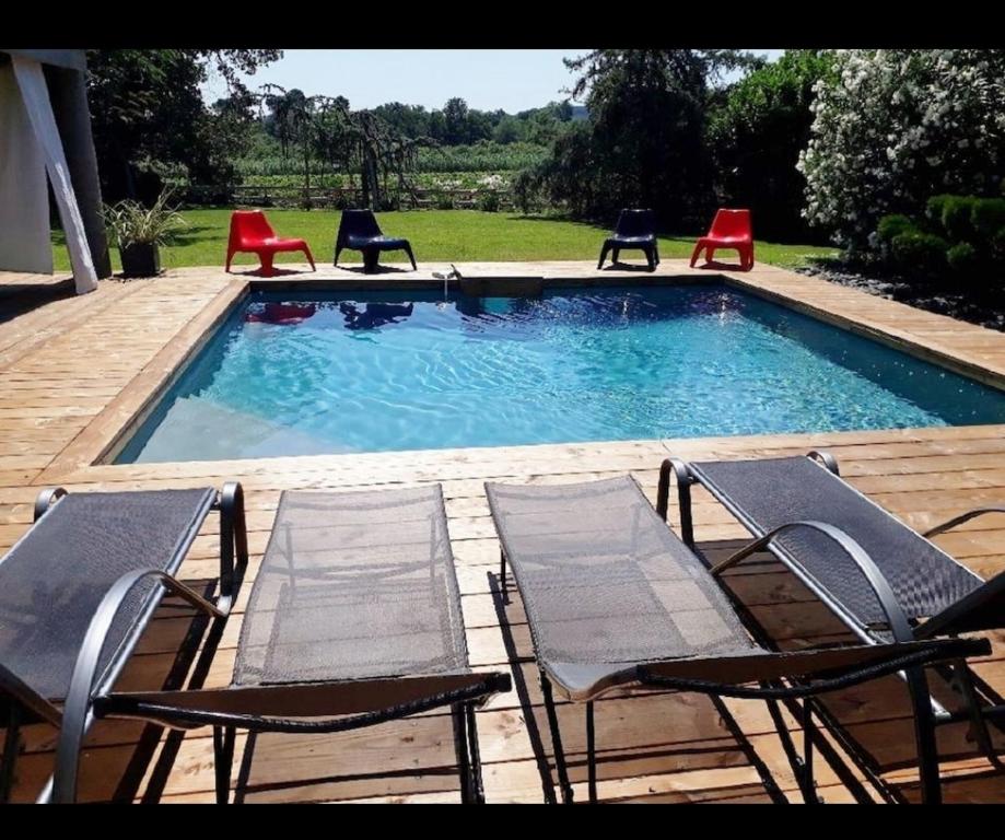 maison individuelle avec piscine, jolie vue, au calme 30130 Saint-Alexandre