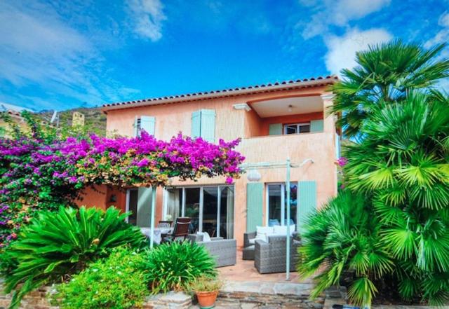 Maison Lavandou Saint Clair vue mer et restanques 149 Chemin du Pataras, 83980 Le Lavandou