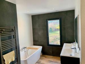 Maison moderne 4*, spacieuse 130m2 et climatisée