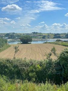 Maison neuve, chaleureuse, vue sur L'Aber Benoït