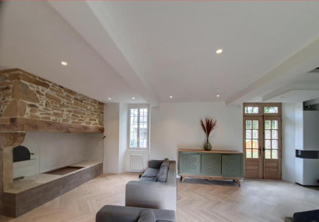Villa Maison Paisible au coeur des Pyrénées 38 Rue des Pyrénées 64800 Igon