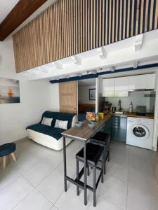 Maison, Parking, Piscine et Tennis - St Pierre la Mer 5SANT302