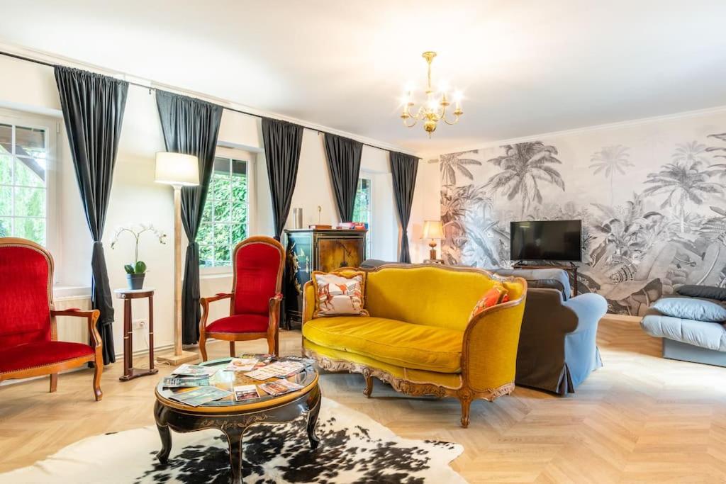 Maison pour les vacances et les événements 12 personnes 3 LAUNAY, 61300 La Desverie
