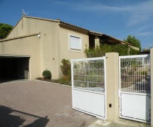 Maison tout confort avec piscine à Bedarrides