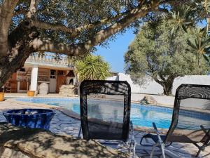 Villa Majestic Villa in Homps with Private Pool  11200 Homps Languedoc-Roussillon