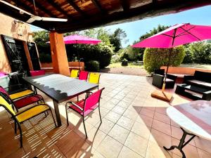 Majestic villa in Lecci with garden