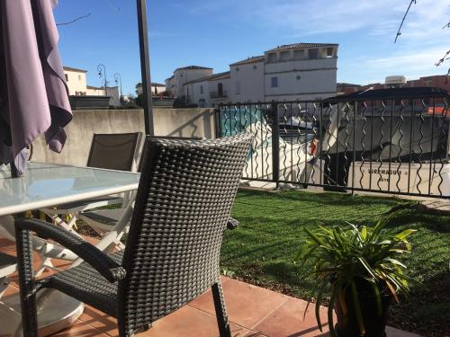 Marina dans résidence avec piscine