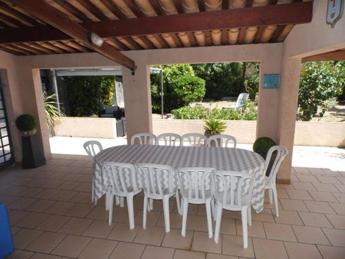 Villa Villa Marseillan-Plage, 5 pièces, 10 personnes - FR-1-326-426 992 Avenue De Sete -  - Le Castellas