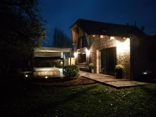 Massages & Jacuzzi privatif au Gîte POMME NATURE