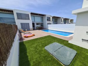 Meco Beach Villa