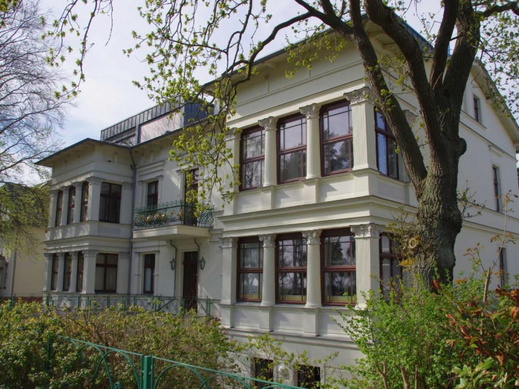 Villa Villa Medici Heringsdorf strandnahe Lage Maxim-Gorki-Str. 49, 17424 Bansin