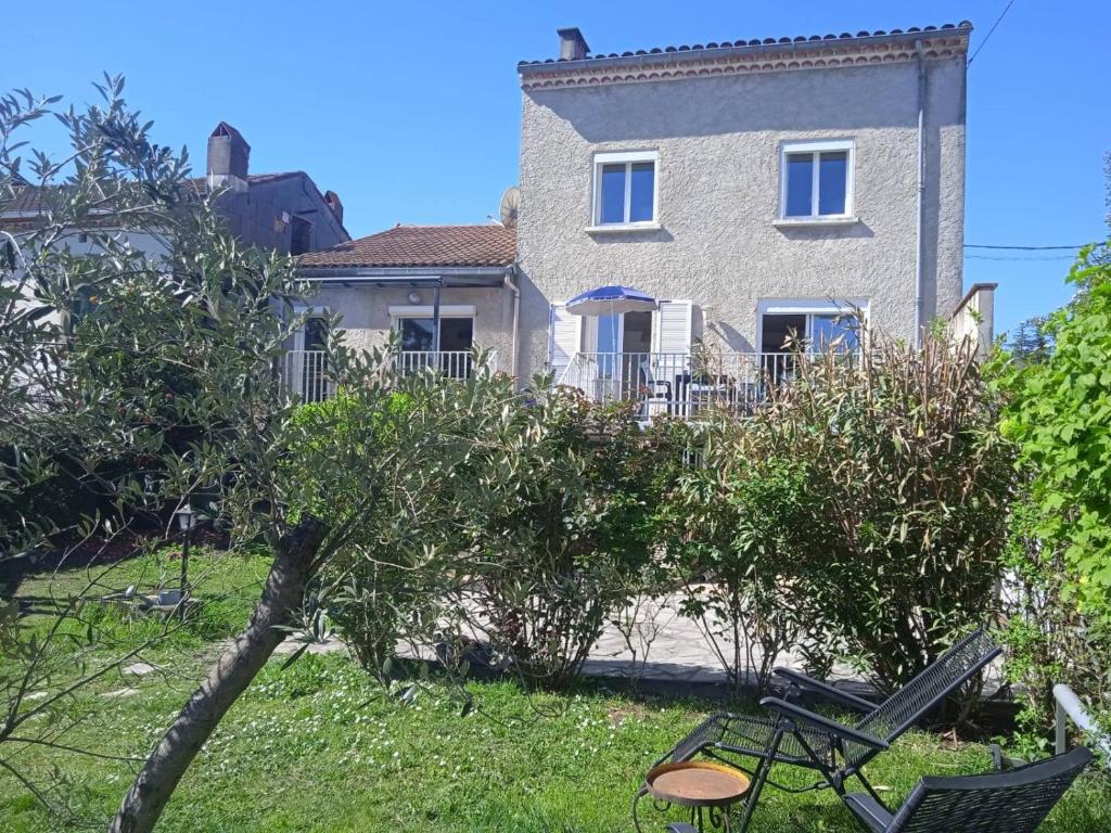 Maison d'hôtes Villa METICA - Aussillon/Mazamet 38 Avenue de Toulouse, 81200 Aussillon