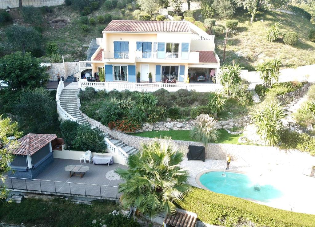 Séjour chez l'habitant Villa Millefleurs 322A Route du Bertrand, 06500 Castellar