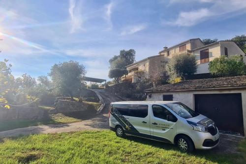 Villa Miomo pour 6 à 8 personnes avec vue mer Santa-Maria-di-Lota france