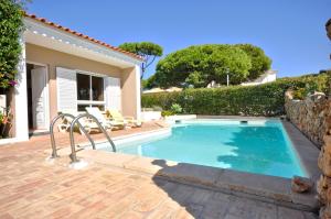 Modern, comfortable and well equipped private pool villa