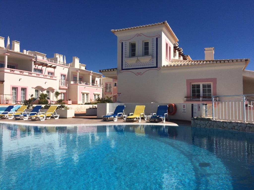 Villa Modern Two Bedroom Poolside Townhouse Quinta da Encosta Velha  Budens