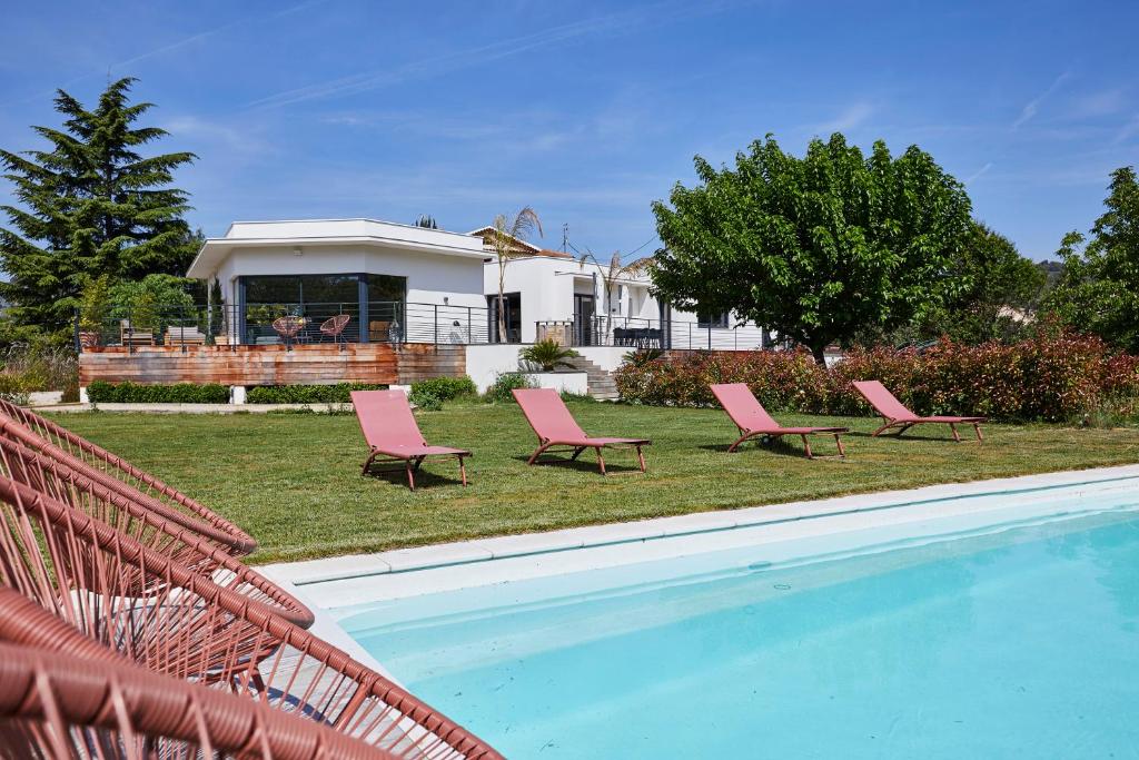 Modern Villa 4 Beds with swimming pool 732 Boulevard de la Mourachonne, 06580 Pégomas