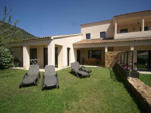 Modern Villa in Coggia with Balcony