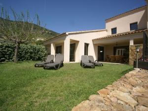 Modern Villa in Coggia with Balcony