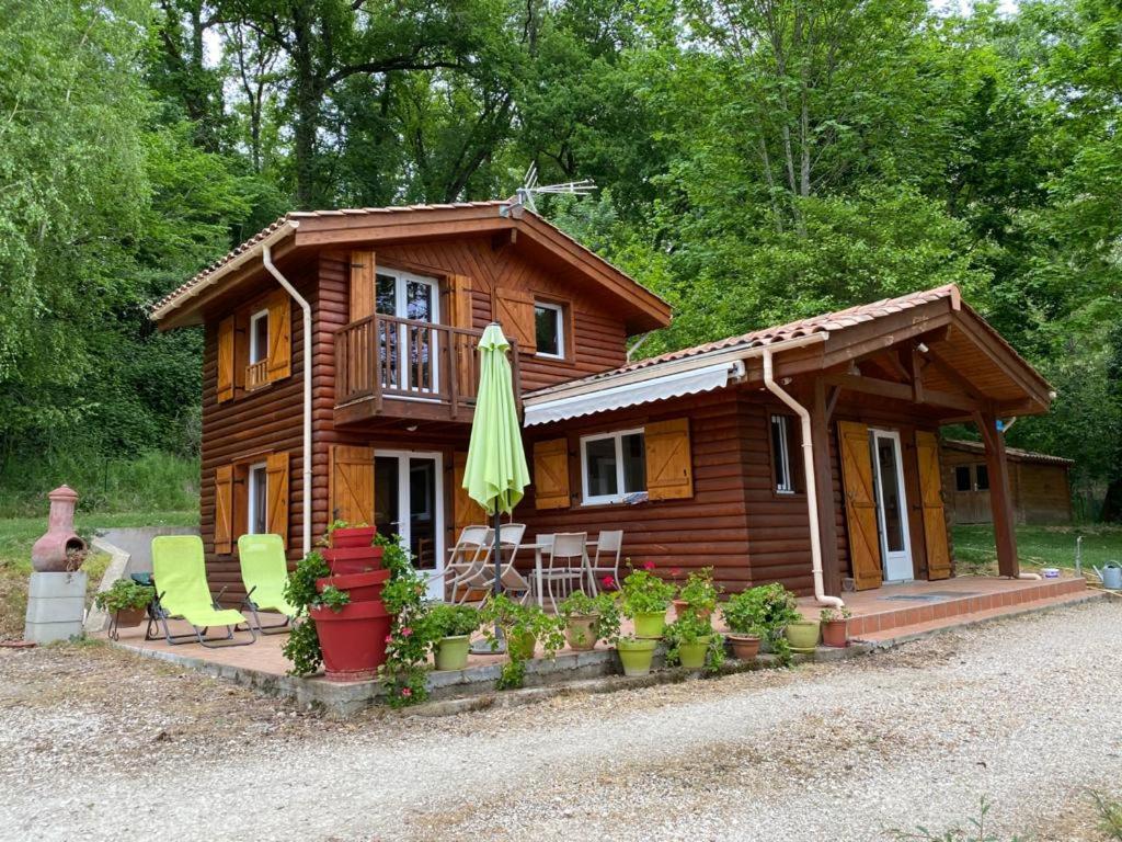 Modern villa in Cucuron with private pool
