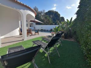 Modern villa near the sea and town centre