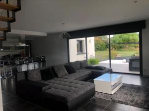 Modern villa with spa, 15 minutes from seaside
