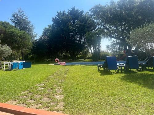 MORADIA DE LUXO COM PISCINA E JARDIM