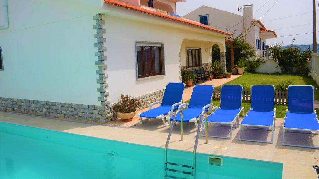 Villa Moradia O Pinhal, S. Lourenço - Ericeira Rua do Pinhal, 4 2640-206 Casais de São Lourenço