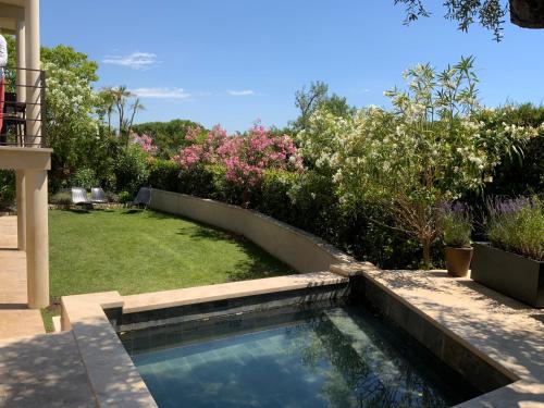 Mougins Collection - Magnifique Maison du Vieux Village de Mougins, avec Bassin à débordement et vues Mer et Montagnes