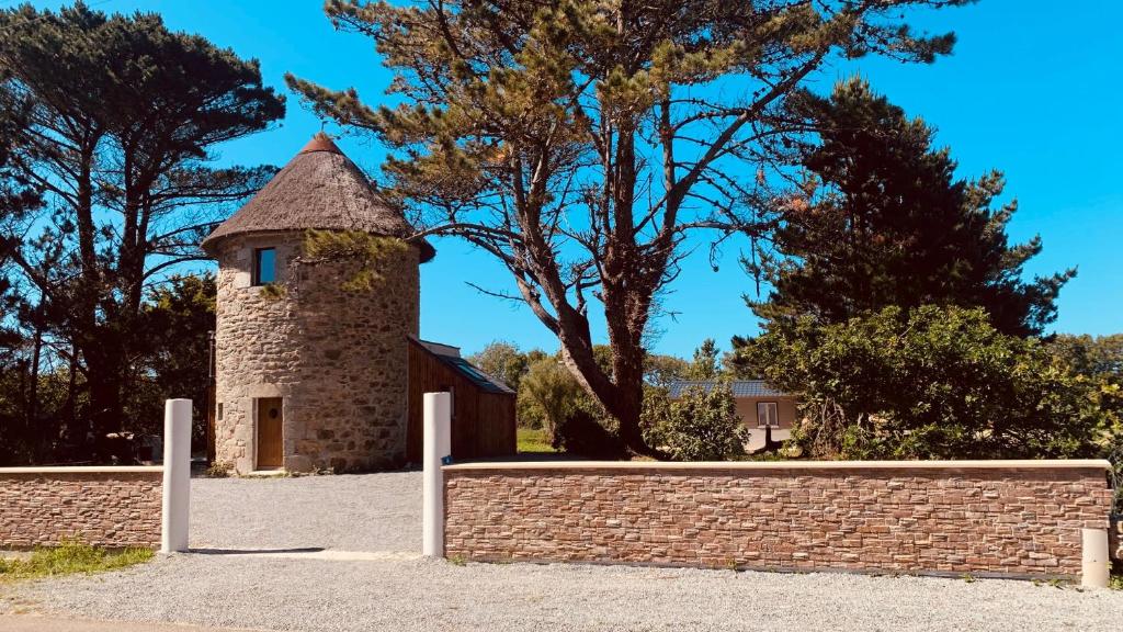 MOULIN DE KERNOT Kerbesquerrien, 29770 Cléden-Cap-Sizun